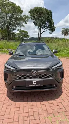 TOYOTA-COROLLA CROSS-2024