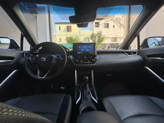 TOYOTA-COROLLA CROSS-2023
