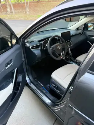 TOYOTA-COROLLA CROSS-2024