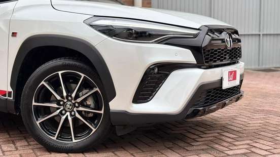 TOYOTA-COROLLA CROSS-2023