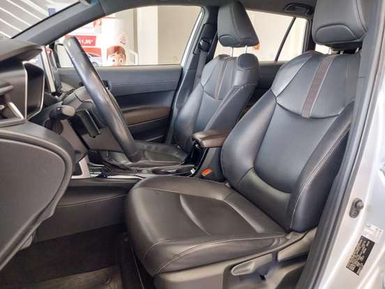 TOYOTA-COROLLA CROSS-2024