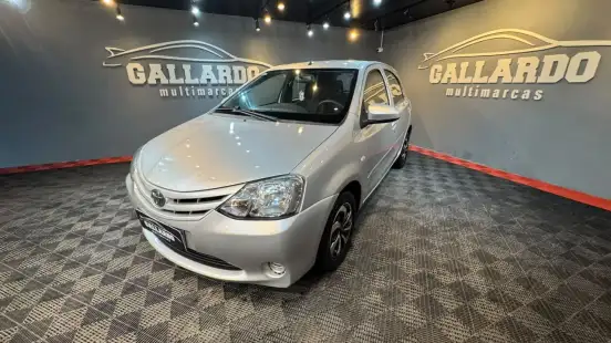 TOYOTA-ETIOS-2015
