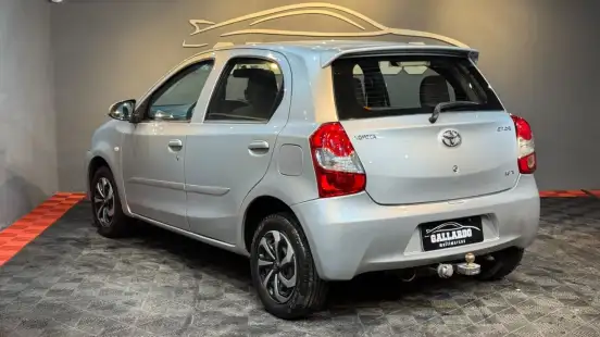 TOYOTA-ETIOS-2015