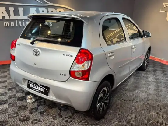 TOYOTA-ETIOS-1.3 X 16V FLEX 4P MANUAL TOYOTA-ETIOS-2015