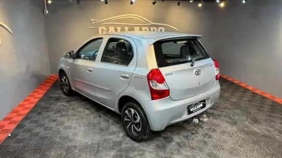 TOYOTA-ETIOS-2015