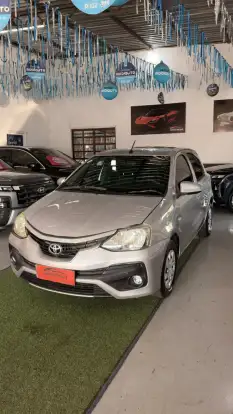 TOYOTA-ETIOS-2018