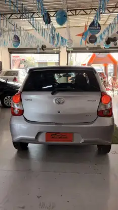 TOYOTA-ETIOS-2018