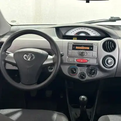 TOYOTA-ETIOS-1.3 X 16V FLEX 4P MANUAL TOYOTA-ETIOS-2013