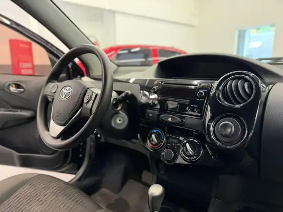 TOYOTA-ETIOS-1.5 XS 16V FLEX 4P AUTOMÁTICO TOYOTA-ETIOS-2016