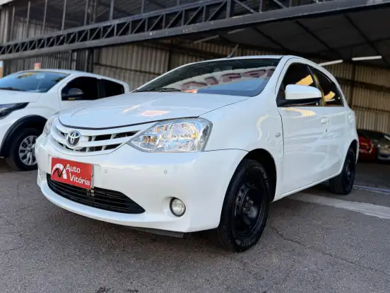 TOYOTA-ETIOS-2016