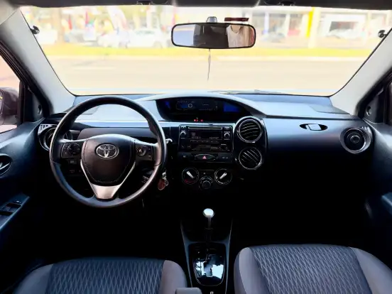 TOYOTA-ETIOS-1.5 XS 16V FLEX 4P AUTOMÁTICO TOYOTA-ETIOS-2016
