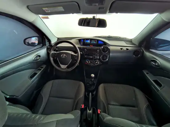 TOYOTA-ETIOS-2017