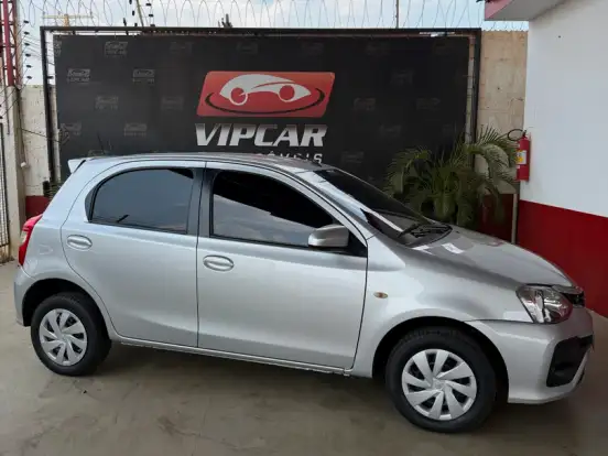 TOYOTA-ETIOS-1.5 XS 16V FLEX 4P MANUAL TOYOTA-ETIOS-2017