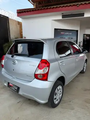 TOYOTA-ETIOS-2017