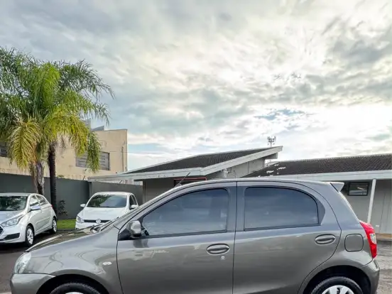 TOYOTA-ETIOS-1.5 XS 16V FLEX 4P MANUAL TOYOTA-ETIOS-2017