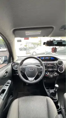 TOYOTA-ETIOS-2017
