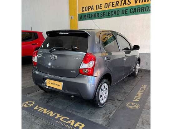 TOYOTA-ETIOS-1.3 X 16V FLEX 4P MANUAL TOYOTA-ETIOS-2014