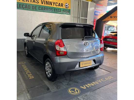 TOYOTA-ETIOS-2014