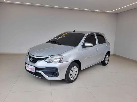 TOYOTA-ETIOS-2017