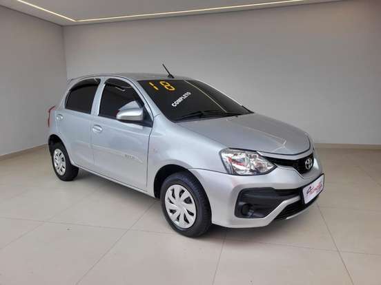 TOYOTA-ETIOS-2017