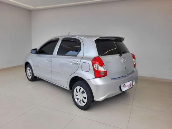 TOYOTA-ETIOS-1.3 X 16V FLEX 4P MANUAL TOYOTA-ETIOS-2017