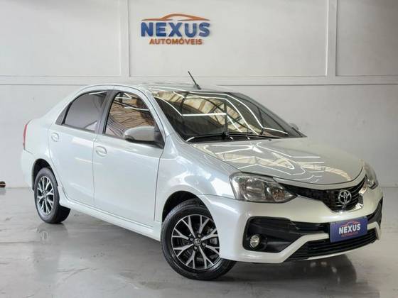 TOYOTA ETIOS 1.5 PLATINUM 16V FLEX 4P AUTOMÁTICO
