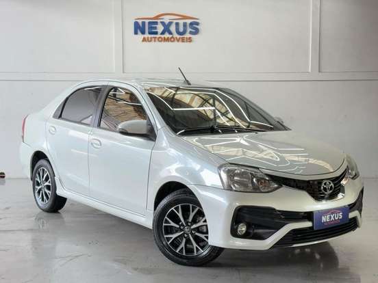 TOYOTA-ETIOS-2017