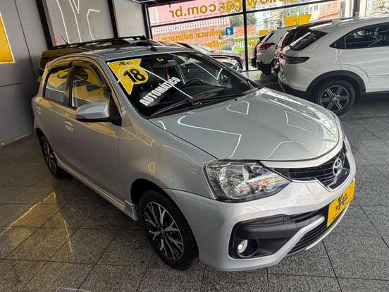 TOYOTA-ETIOS-2017