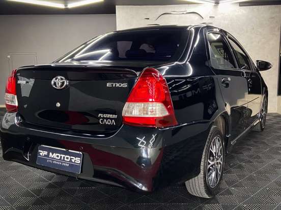 TOYOTA-ETIOS-1.5 PLATINUM SEDAN 16V FLEX 4P AUTOMÁTICO TOYOTA-ETIOS-2016