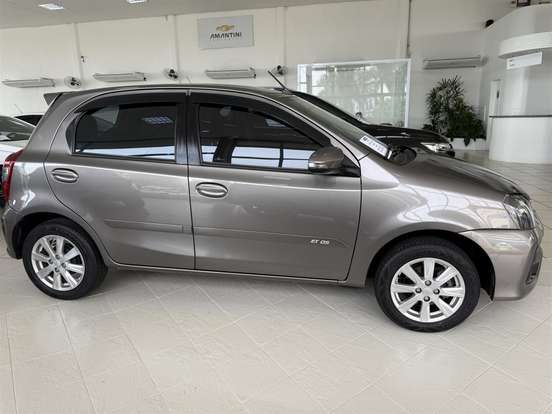TOYOTA-ETIOS-1.5 X PLUS 16V FLEX 4P AUTOMÁTICO TOYOTA-ETIOS-2019