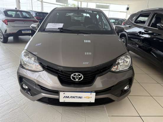 TOYOTA-ETIOS-2019