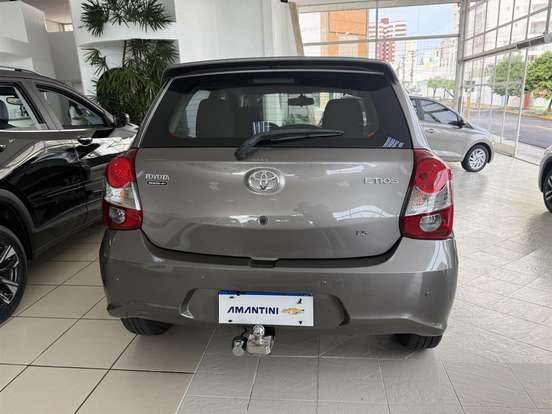 TOYOTA-ETIOS-1.5 X PLUS 16V FLEX 4P AUTOMÁTICO TOYOTA-ETIOS-2019