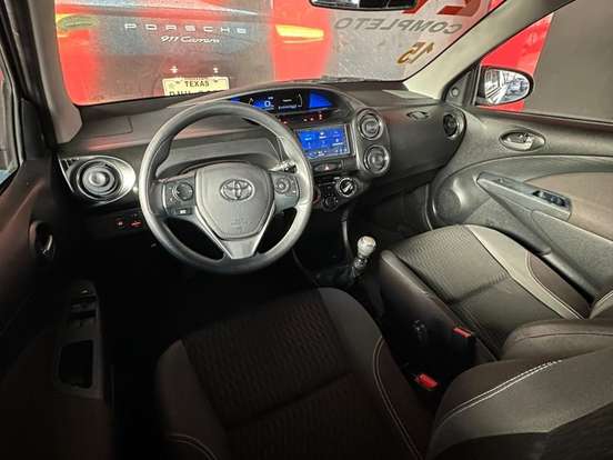 TOYOTA-ETIOS-1.5 X PLUS 16V FLEX 4P MANUAL TOYOTA-ETIOS-2021