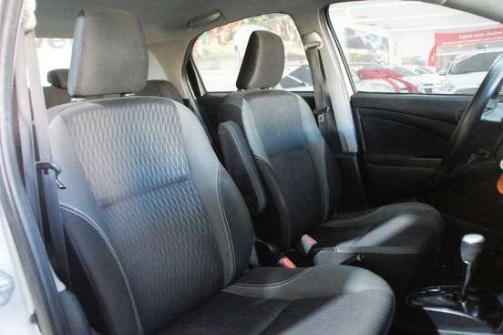TOYOTA-ETIOS-1.5 X PLUS SEDAN 16V FLEX 4P AUTOMÁTICO TOYOTA-ETIOS-2019