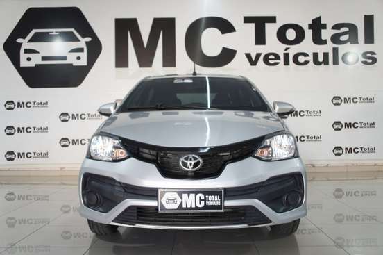 TOYOTA-ETIOS-2019