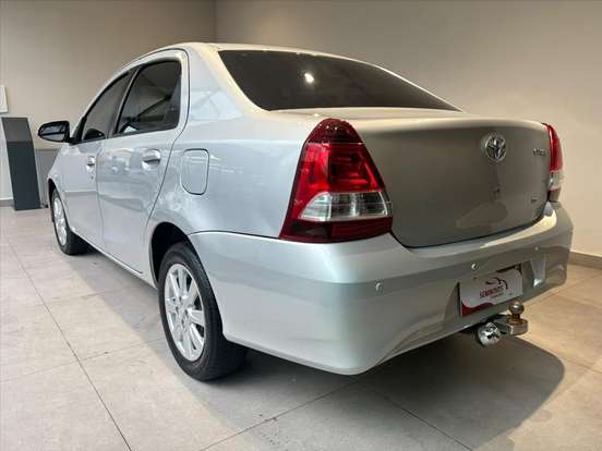 TOYOTA-ETIOS-1.5 X PLUS SEDAN 16V FLEX 4P AUTOMÁTICO TOYOTA-ETIOS-2019