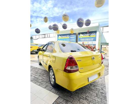 TOYOTA-ETIOS-2019
