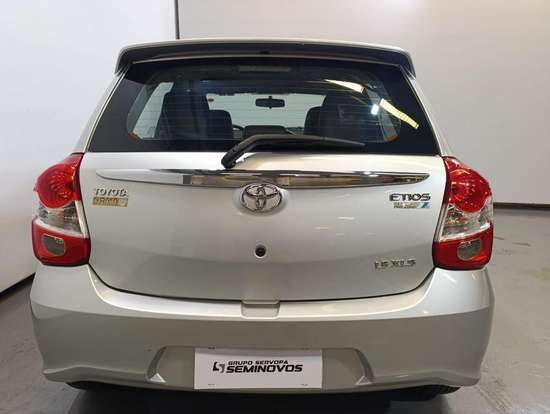 TOYOTA-ETIOS-2017