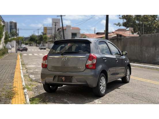 TOYOTA-ETIOS-1.5 XLS 16V FLEX 4P MANUAL TOYOTA-ETIOS-2014