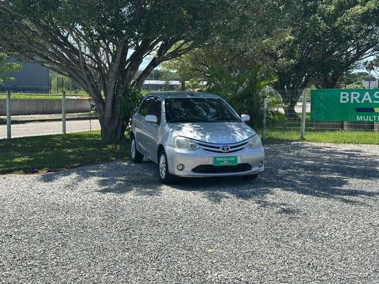 TOYOTA-ETIOS-1.5 XLS 16V FLEX 4P MANUAL TOYOTA-ETIOS-2012