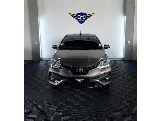 TOYOTA-ETIOS-2018