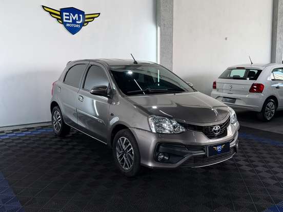 TOYOTA-ETIOS-2018