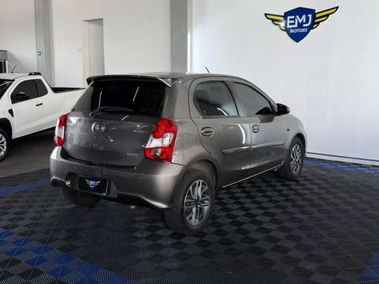 TOYOTA-ETIOS-1.5 XS 16V FLEX 4P AUTOMÁTICO TOYOTA-ETIOS-2018