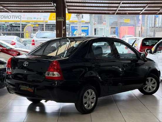TOYOTA-ETIOS-1.5 XS 16V FLEX 4P MANUAL TOYOTA-ETIOS-2014