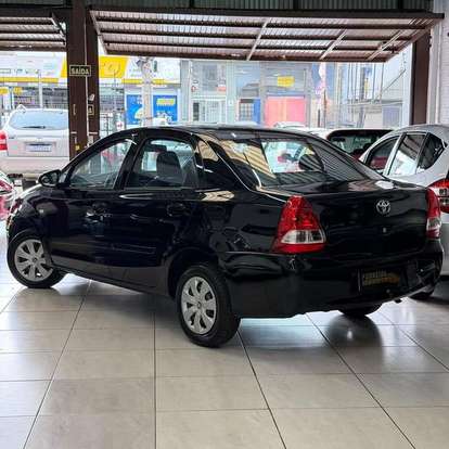TOYOTA-ETIOS-2014