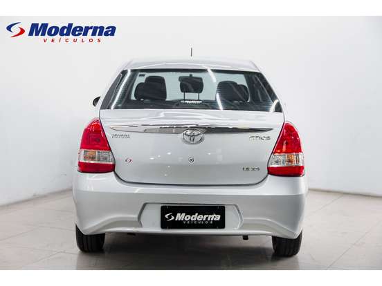 TOYOTA-ETIOS-2018