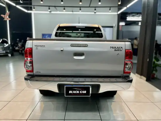 TOYOTA-HILUX-2014