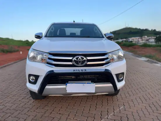 TOYOTA-HILUX-2.7 SRV 4X4 CD 16V FLEX 4P AUTOMÁTICO TOYOTA-HILUX-2016
