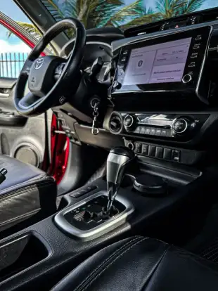 TOYOTA-HILUX-2022