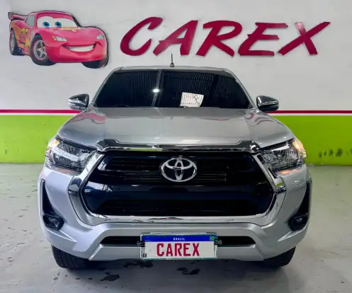 TOYOTA-HILUX-2021